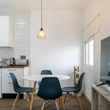 Stylish And Spacious Studio -4 Minutes Walk To Beach Alicante Exterior photo