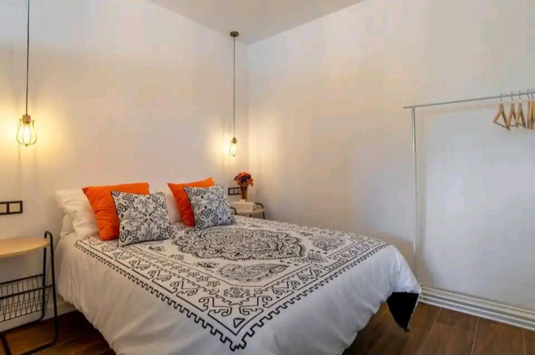Stylish And Spacious -4 Minutes Walk To Appartamento *