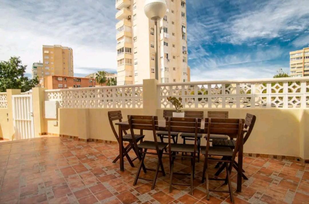 Stylish And Spacious -4 Minutes Walk To Apartamento Alicante