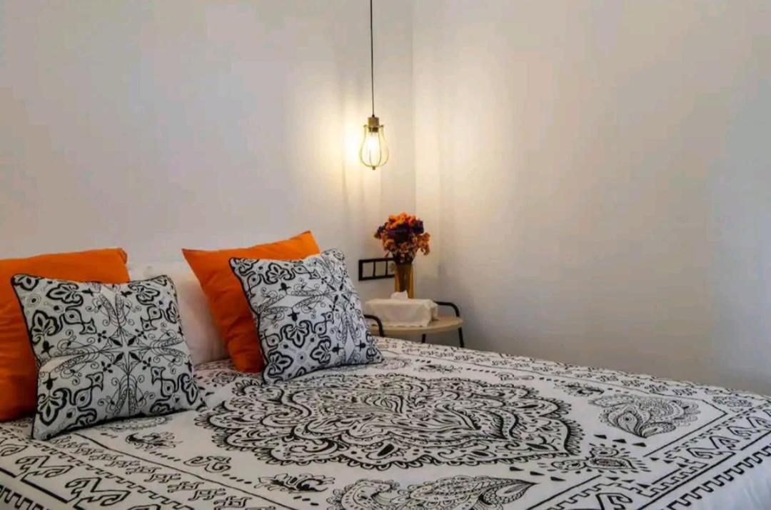 Stylish And Spacious -4 Minutes Walk To Alicante